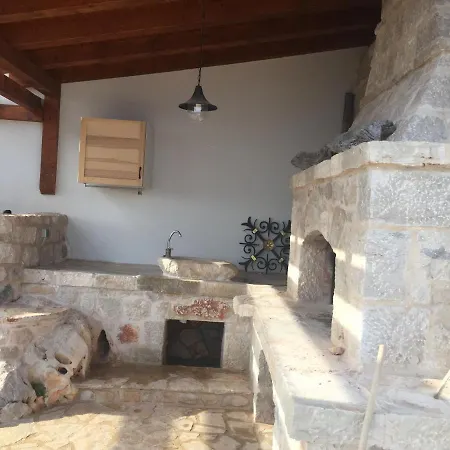 Zavala-lighthouse زافالا