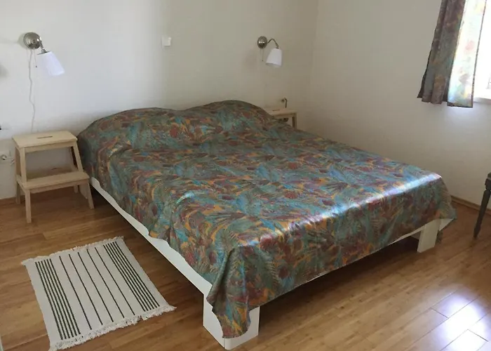 Zavala-lighthouse Zavala