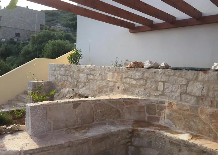 Zavala-lighthouse Zavala