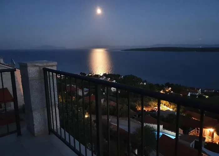 Zavala-lighthouse Apartman *
